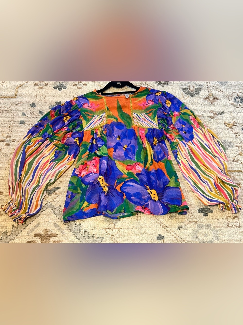 Floral Puff-Sleeve Blouse in Multicolor